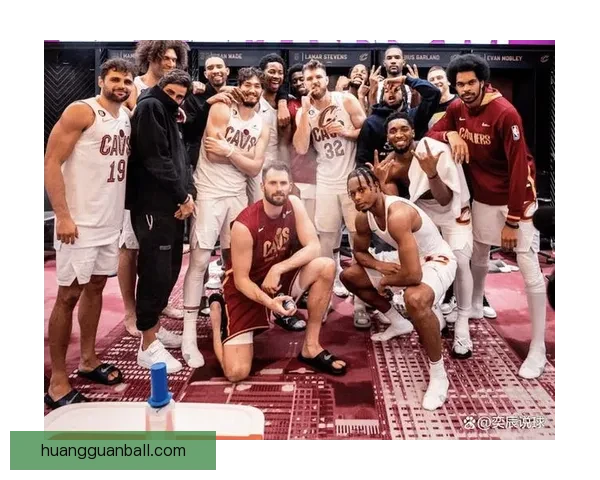 多诺万成接盘北卡罗莱纳大学男篮主帅 史蒂文斯主动放弃竞争