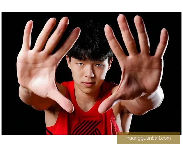 杨瀚森坦言状态挣扎渴望重返开拓者找回手感打出全新表现